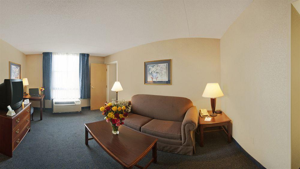 Best Western Potomac Mills Woodbridge Bagian luar foto